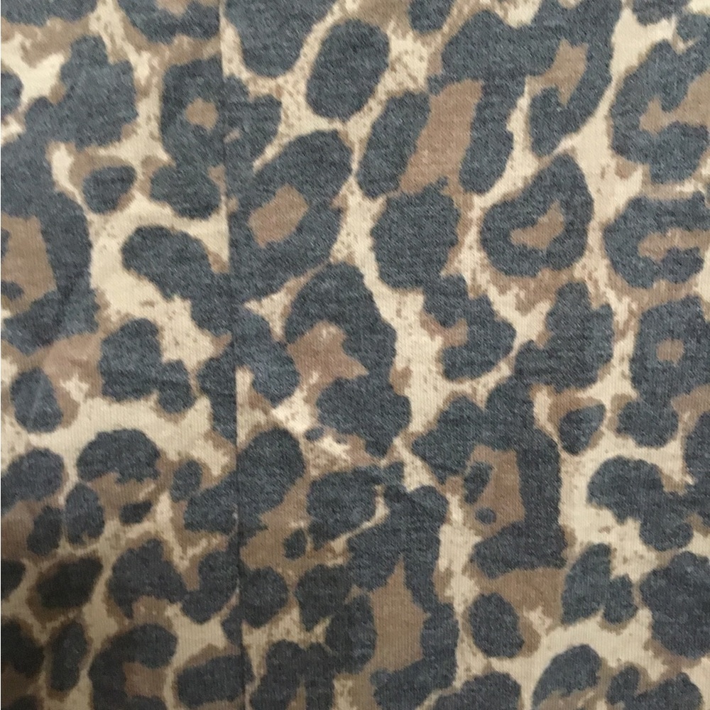 First Love Women’s Animal Print Tie Front Short Sleeve Top Size M EUC - Picture 3 of 6